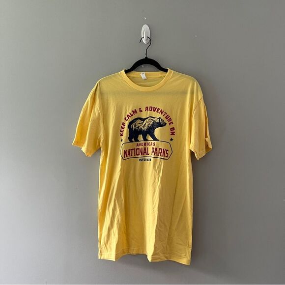 Keep Calm & Adventure On America's National Parks Yellow Graphic Tee Size Large - Picture 1 of 6